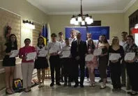 Burse pentru elevii eminenți